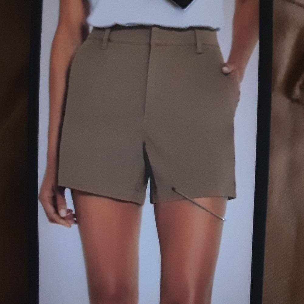 Banana Republic Ladies' Chino Shorts, Brown Sz: 8